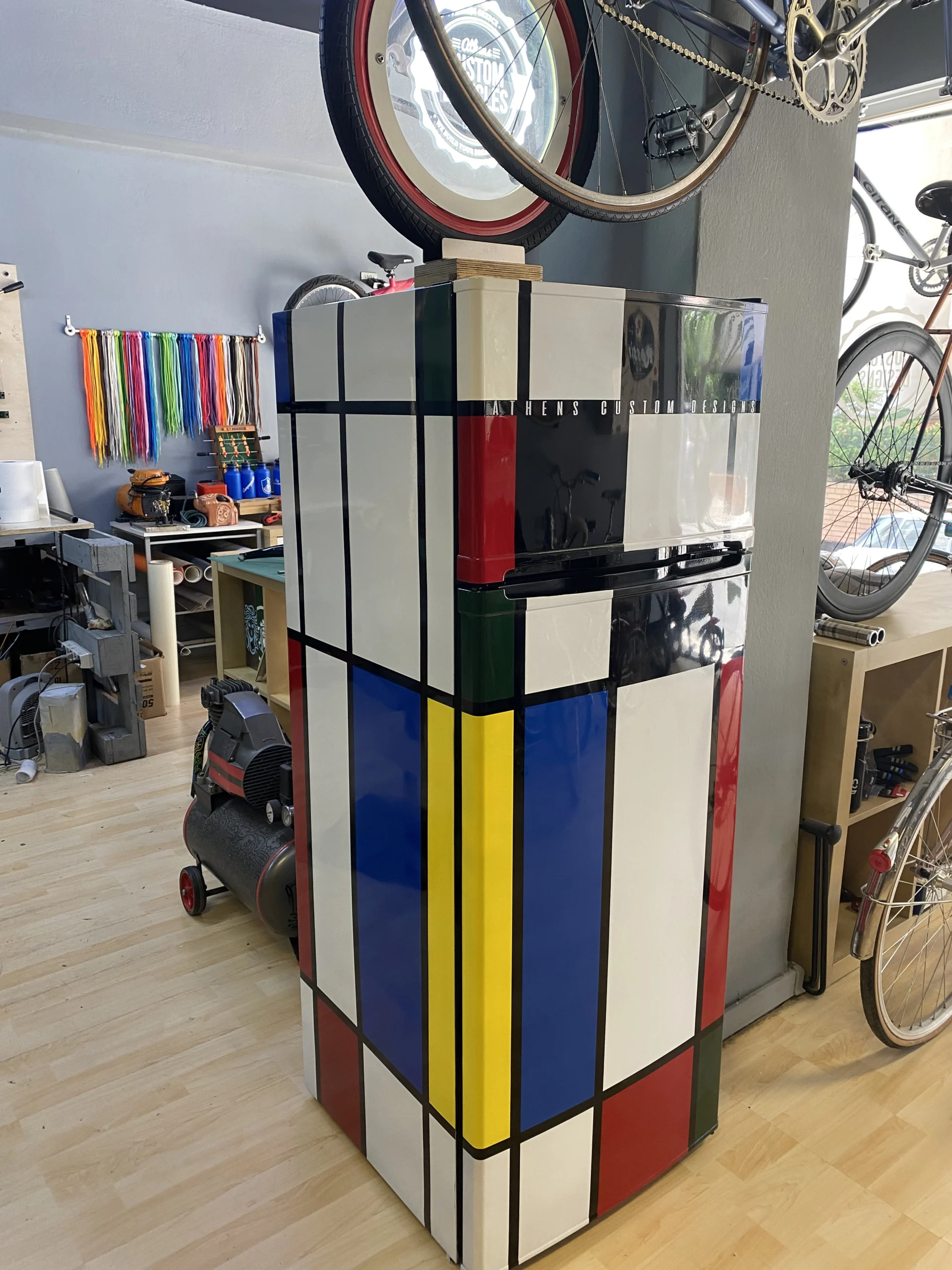 mondrian-custom-painted-fridge-athens-custom-bicycles