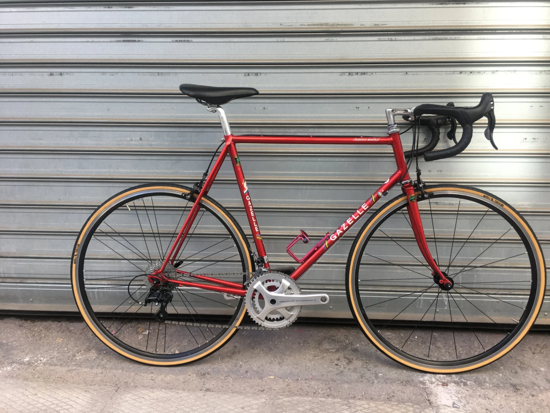 gazelle-restomod-steel-vintage-bicycle-restoration