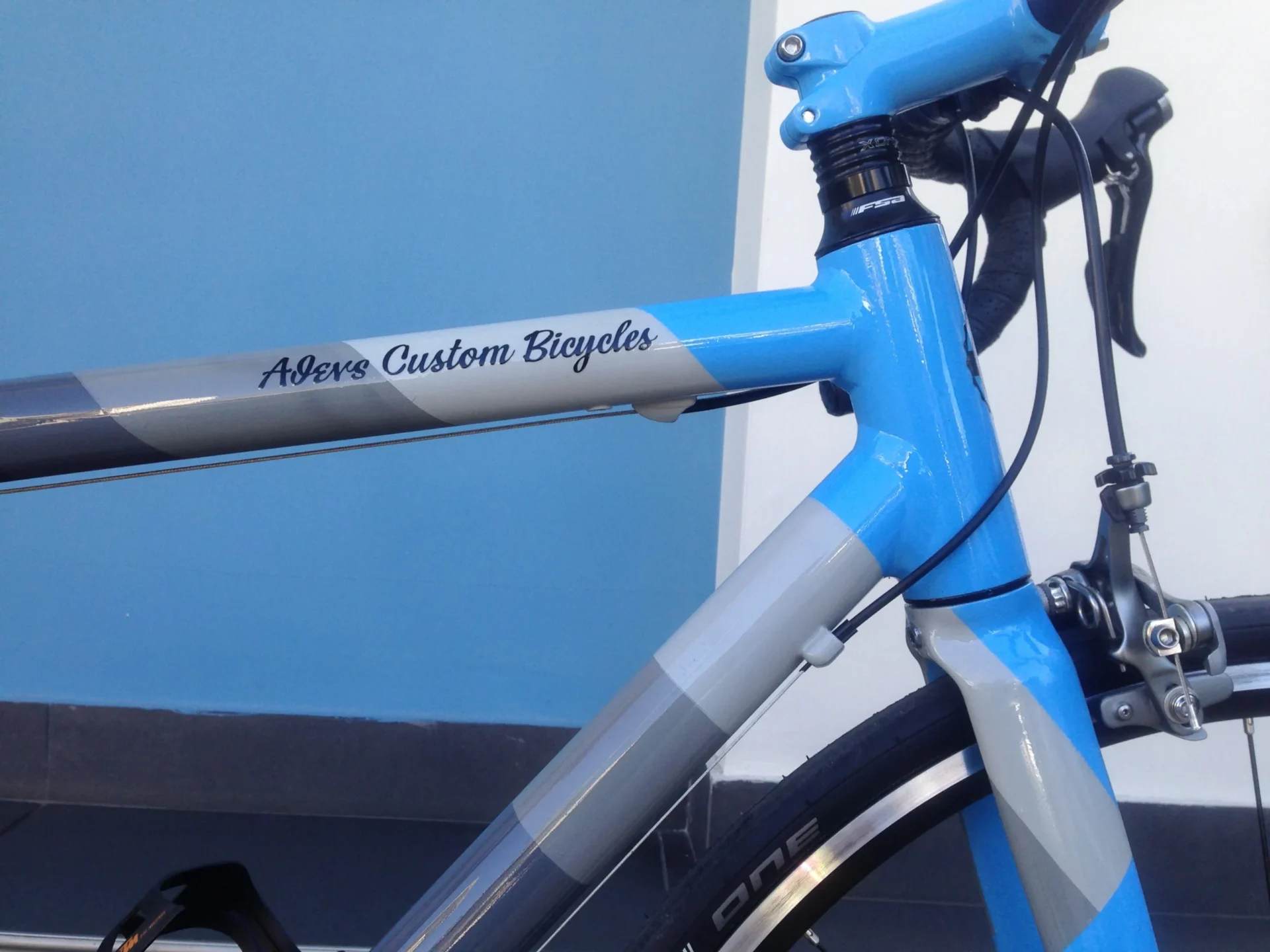 Custom βαφή σε IDEAL STAGE από Athens Custom Bicycles