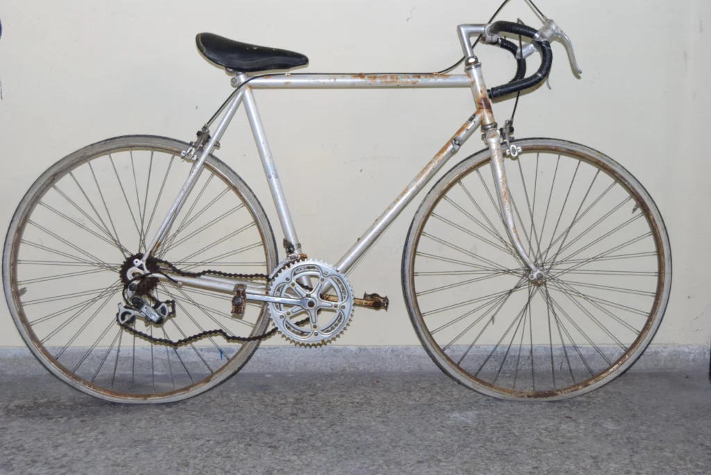 peugeot carbolite 103 befor paint