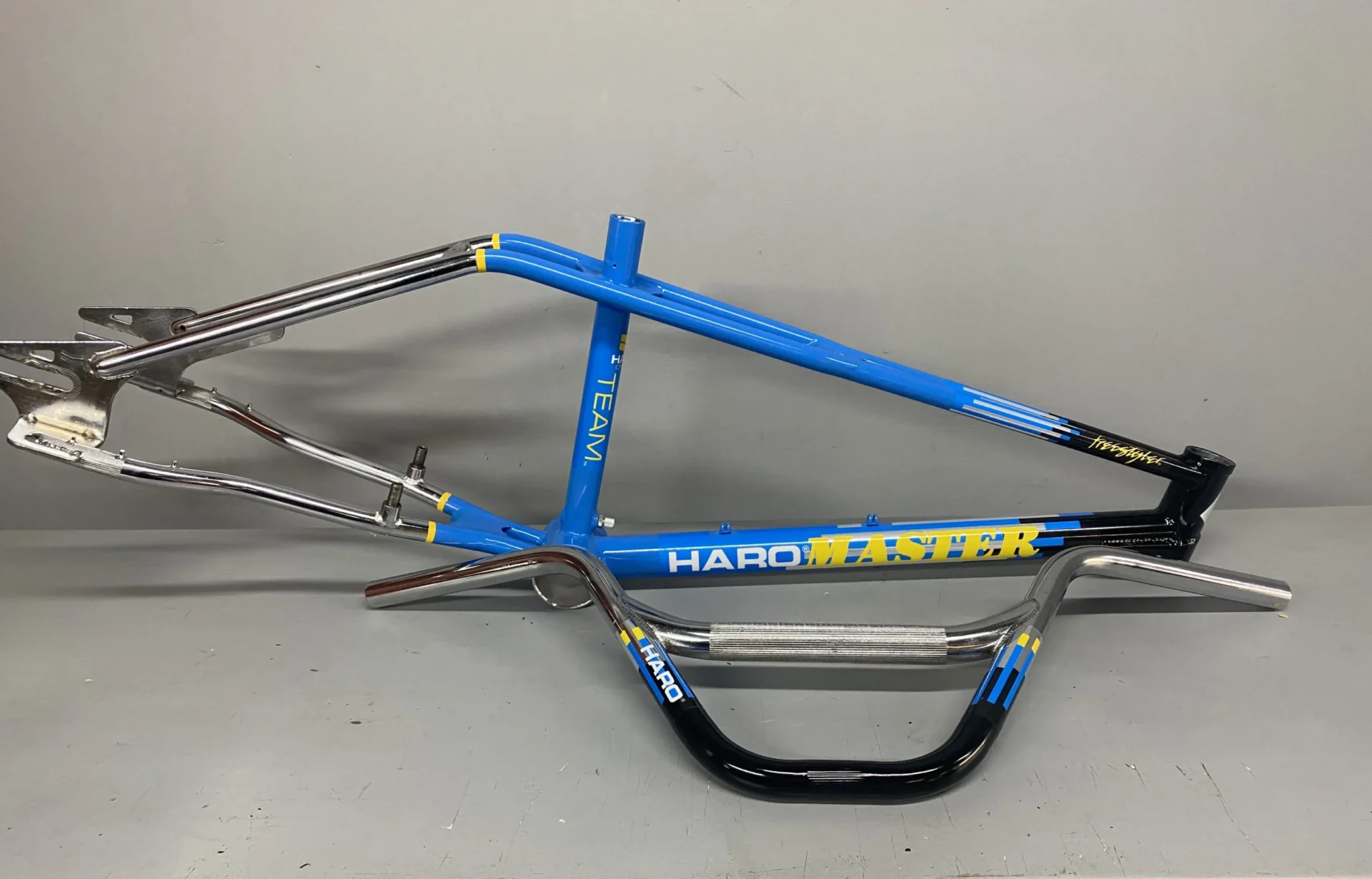 Finished Haro Master BMX restoration factory paint blue black
